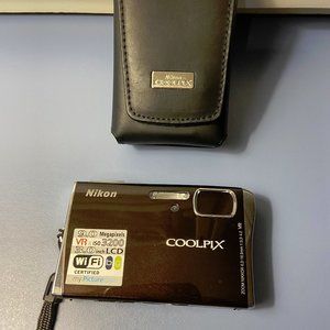 Nikon COOLPIX S52c Digital Camera